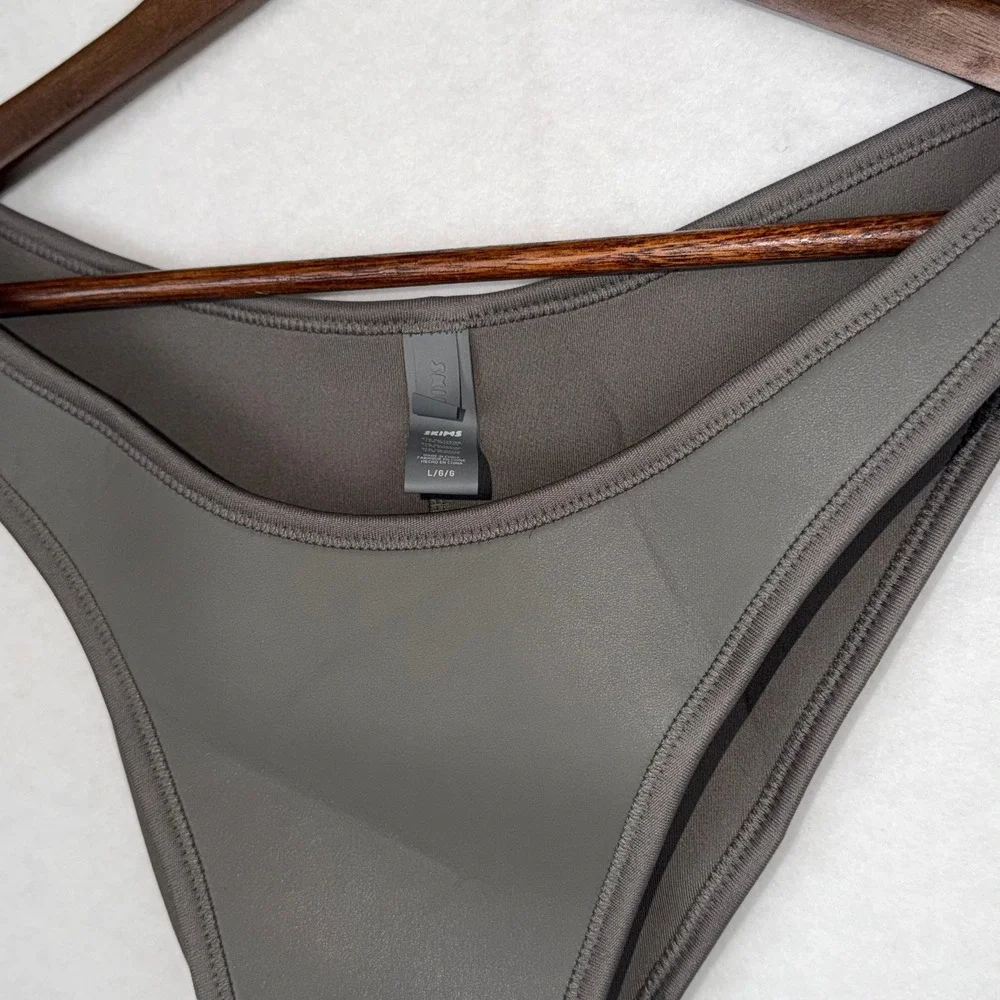 SKIMS Rubberized Scuba Swim Tanga Bikini Bottom Large Grey Chalk Cheeky NWOT